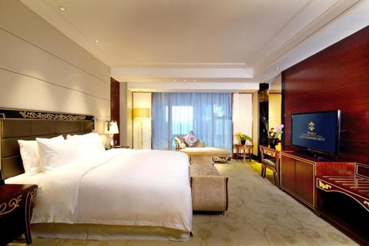 Noble International Hotel Zhengzhou Exterior photo